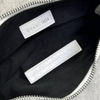 Сумка на плечо Balenciaga Le Cagole