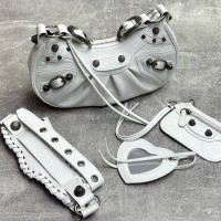 Сумка на плечо Balenciaga Le Cagole