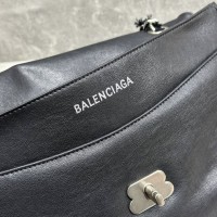 Сумка Balenciaga Modu medium