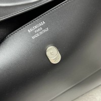 Сумка Balenciaga Nano Handbag medium