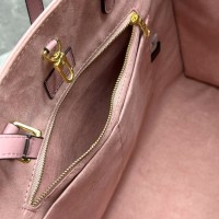  Сумка Louis Vuitton On The Go MM