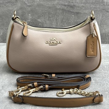 Сумка Coach в форме полумесяца