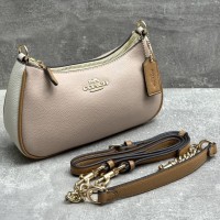 Сумка Coach в форме полумесяца
