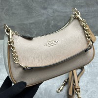 Сумка Coach в форме полумесяца