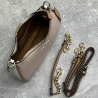 Сумка Coach в форме полумесяца