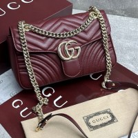 Сумка Gucci GG Marmont medium