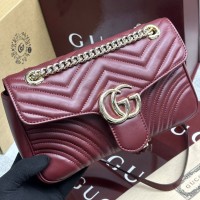 Сумка Gucci GG Marmont medium