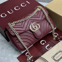 Сумка Gucci GG Marmont medium