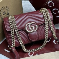 Сумка Gucci GG Marmont small