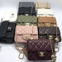 Мини-сумка Chanel со стеганым узором