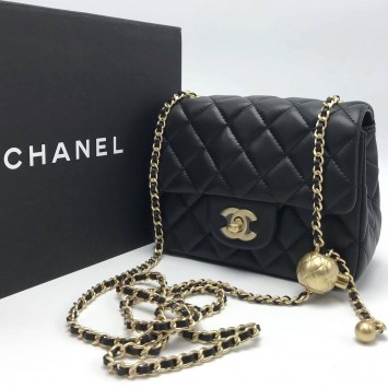 Мини-сумка Chanel со стеганым узором