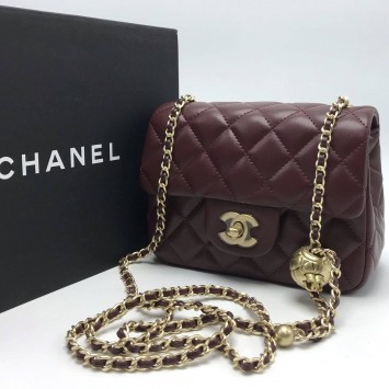 Мини-сумка Chanel со стеганым узором