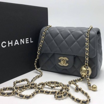 Мини-сумка Chanel со стеганым узором