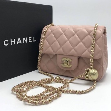 Мини-сумка Chanel со стеганым узором