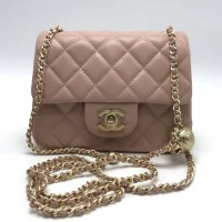 Мини-сумка Chanel со стеганым узором