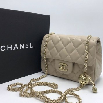 Мини-сумка Chanel со стеганым узором