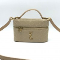 Сумка-бокс Yves Saint Laurent Gaby