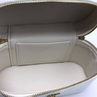 Сумка-бокс Yves Saint Laurent Gaby