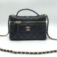 Сумка-бокс Chanel со стеганым узором