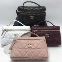 Сумка-бокс Chanel со стеганым узором