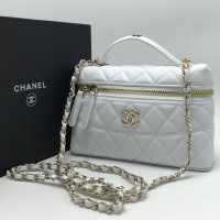 Сумка-бокс Chanel со стеганым узором