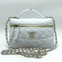 Сумка-бокс Chanel со стеганым узором