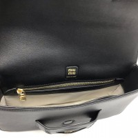 Cумка на плечо Miu Miu Penny