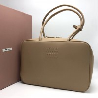 Сумка Miu Miu Leather Beau