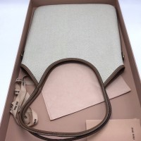 Сумка-тоут Miu Miu IVY с логотипом