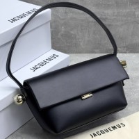Сумка Jacquemus The Rond Carre