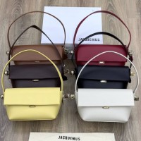 Сумка Jacquemus The Rond Carre