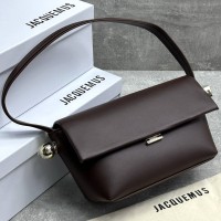 Сумка Jacquemus The Rond Carre