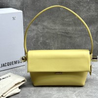 Сумка Jacquemus The Rond Carre
