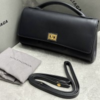 Сумка Balenciaga Bel Air