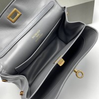 Сумка Balenciaga Rodeo mini
