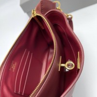 Сумка-слинг Balenciaga Rodeo Sling