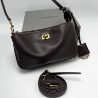 Сумка-слинг Balenciaga Rodeo Sling