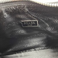 Сумка Prada Re-Edition 2005
