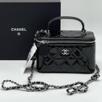 Сумка-бокс Chanel со стеганым узором