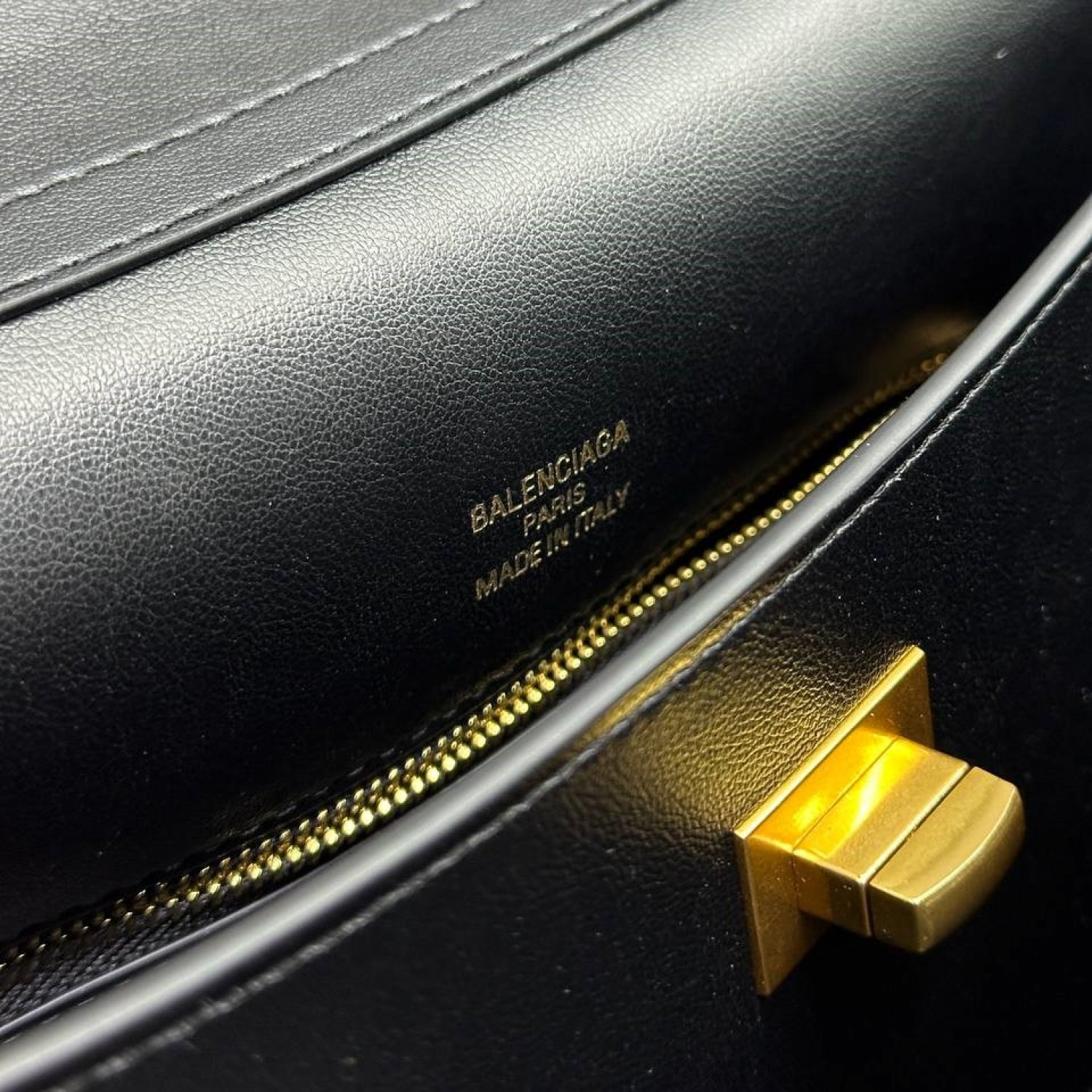 Сумка Balenciaga Rodeo