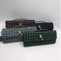 Клатч Bottega Veneta Andiamo