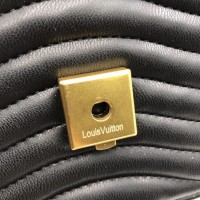 Сумка Louis Vuitton NEW WAVE черный